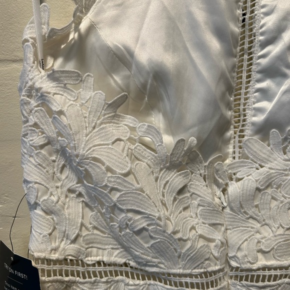 NWT Lulus Divine Destiny White Lace Halter Midi Dress Graduation Bridalcore Sz M - Picture 8 of 9